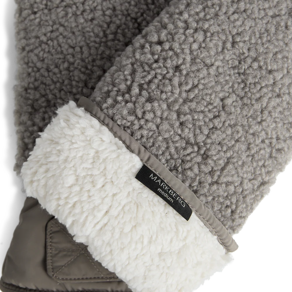 AbbieMBG Mittens - Image 4
