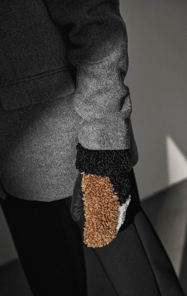 AdeaMBG Mittens - Image 3