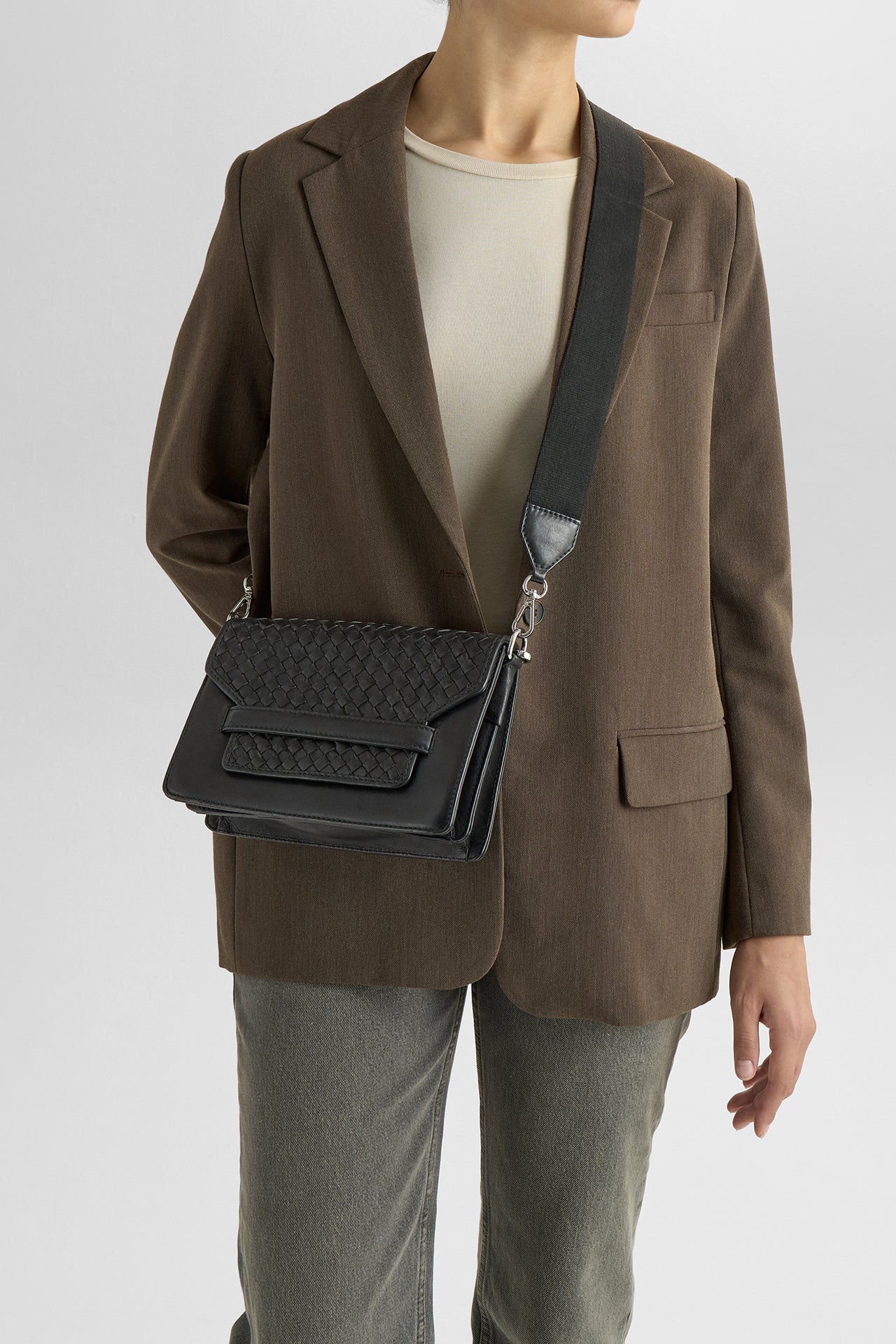 ArabellaMBG Crossbody Bag, Weave - Image 3