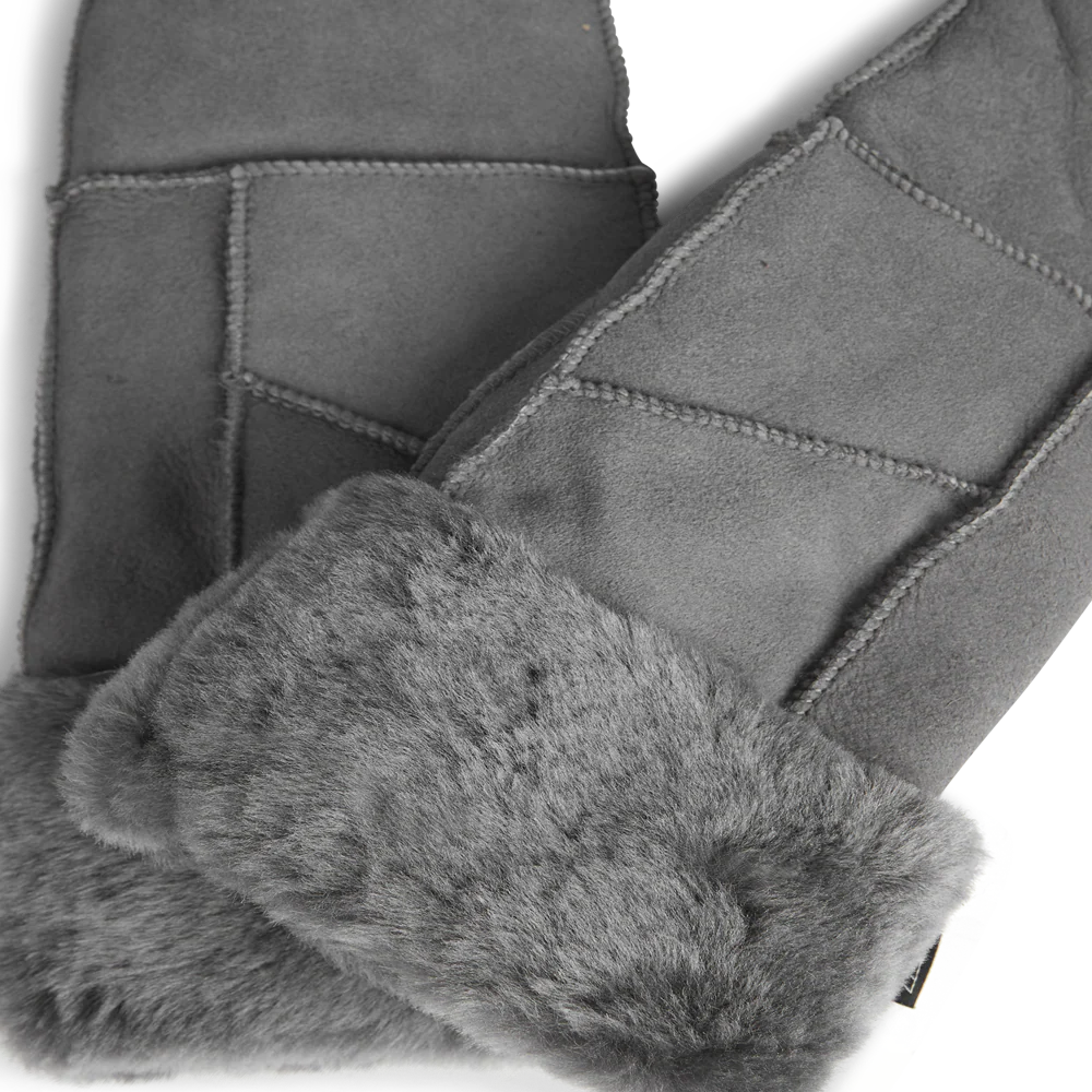 BellaMBG Sheepskin Mitten - Image 3