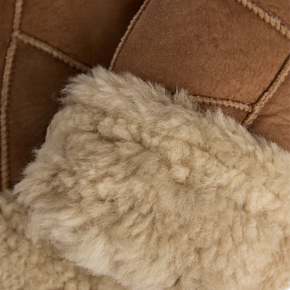 BellaMBG Sheepskin Mitten - Image 4
