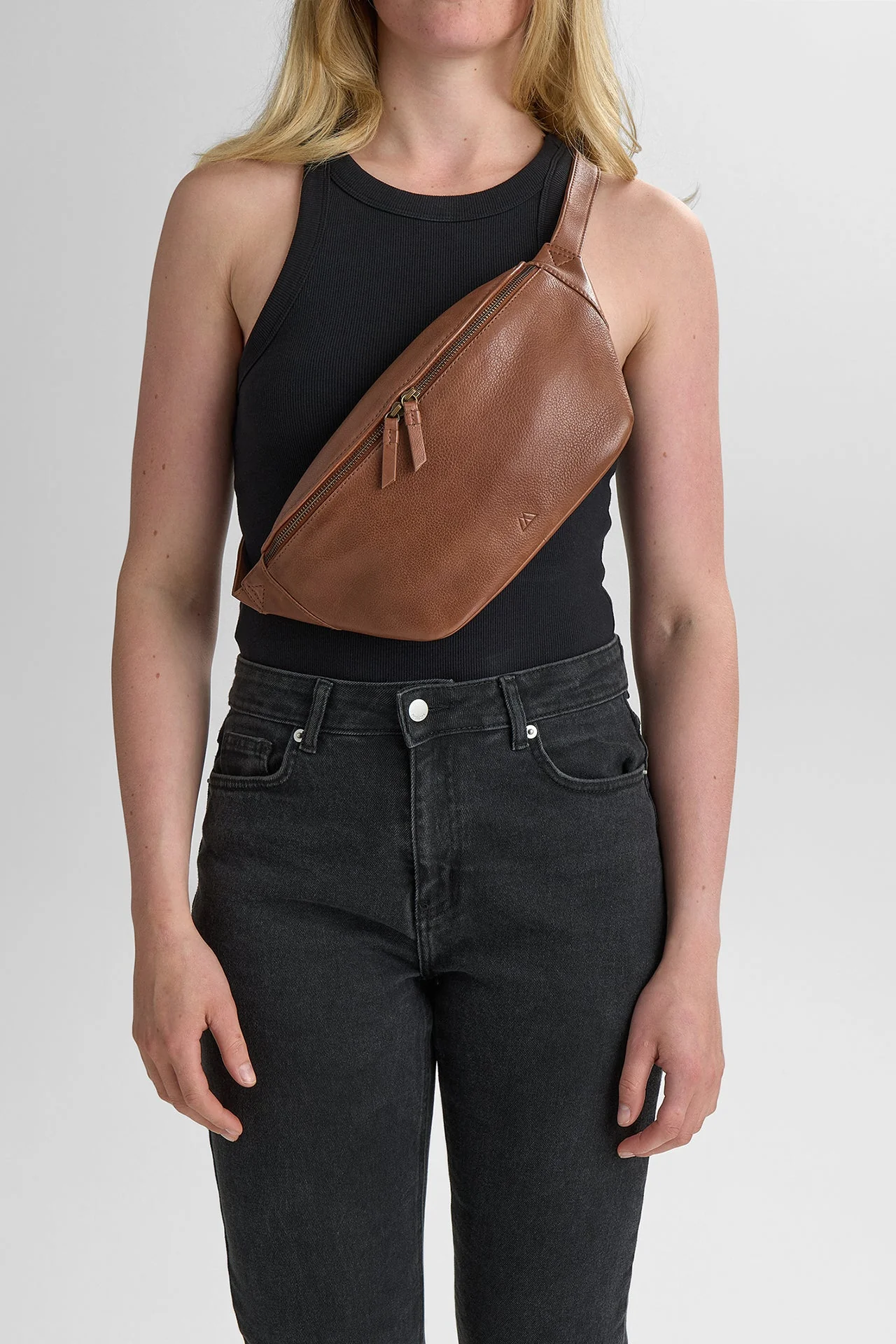 CamdenMBG Bum Bag, Soft Vintage - Image 3