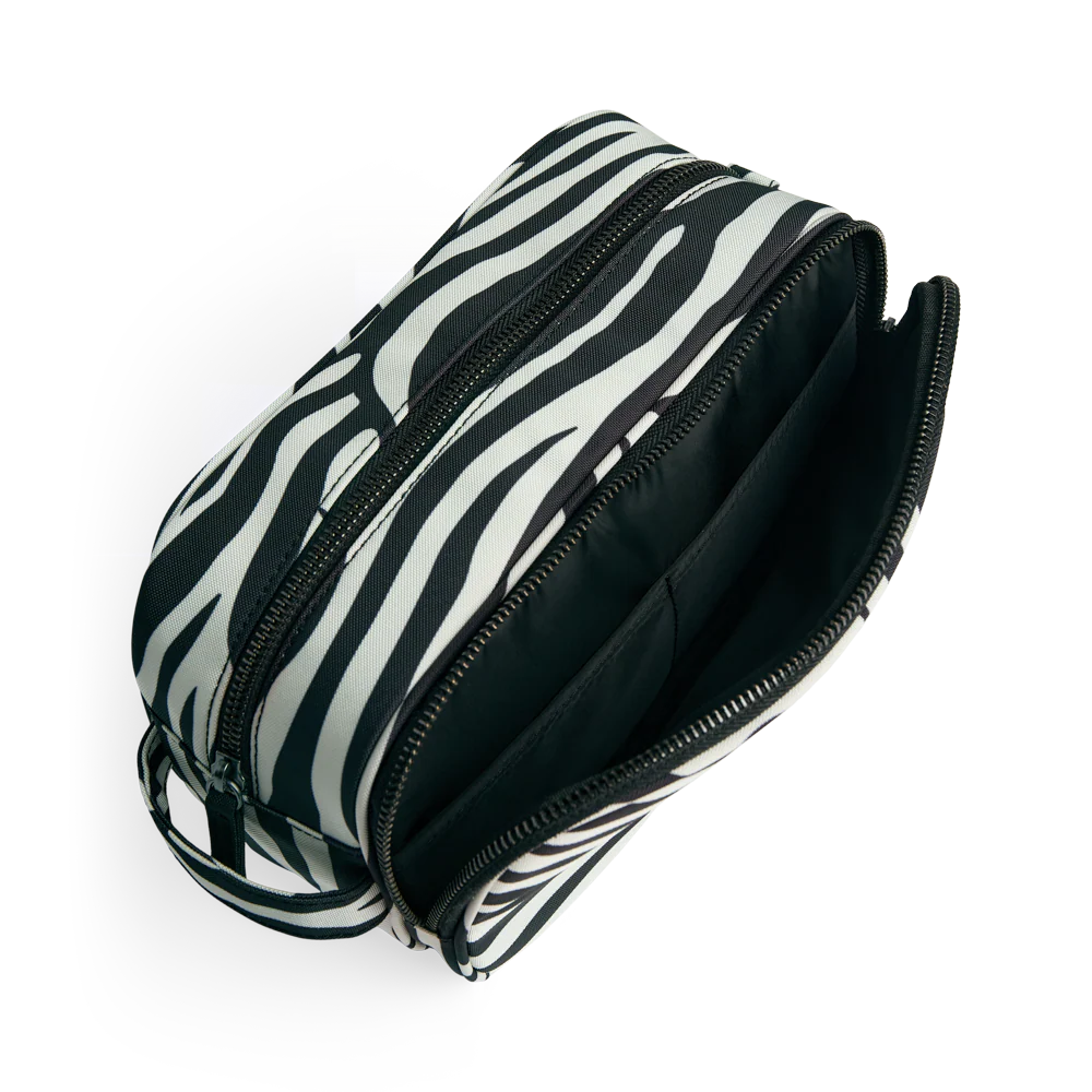 CareMBG Toiletry Bag, Recycled - Image 5