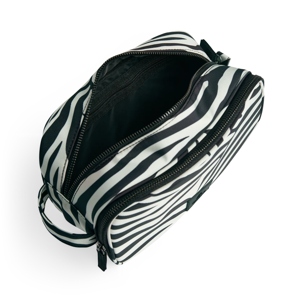 CareMBG Toiletry Bag, Recycled - Image 7