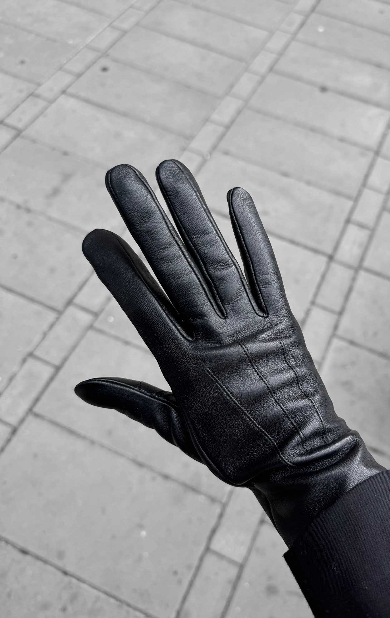 CariannaMBG Gloves - Image 4