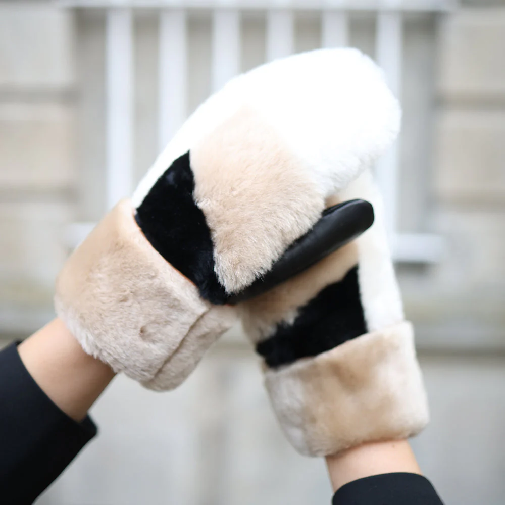 CatelynMBG Mitten - Image 4