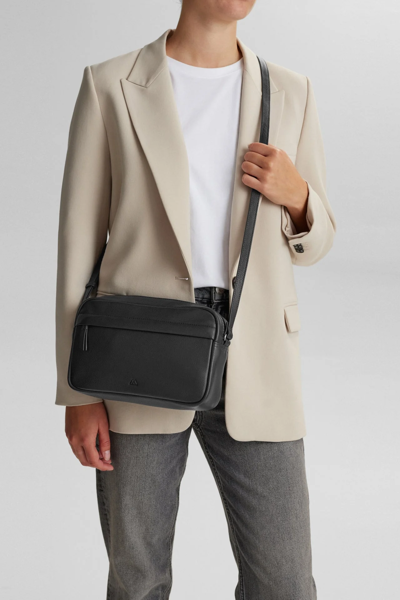 CaveMBG Crossbody Bag - Image 2