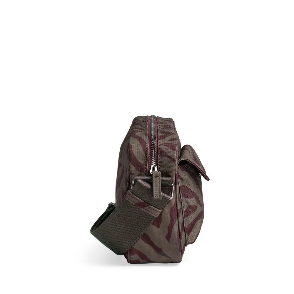 DarlaMBG Crossbody Bag, Monochrome - Image 6