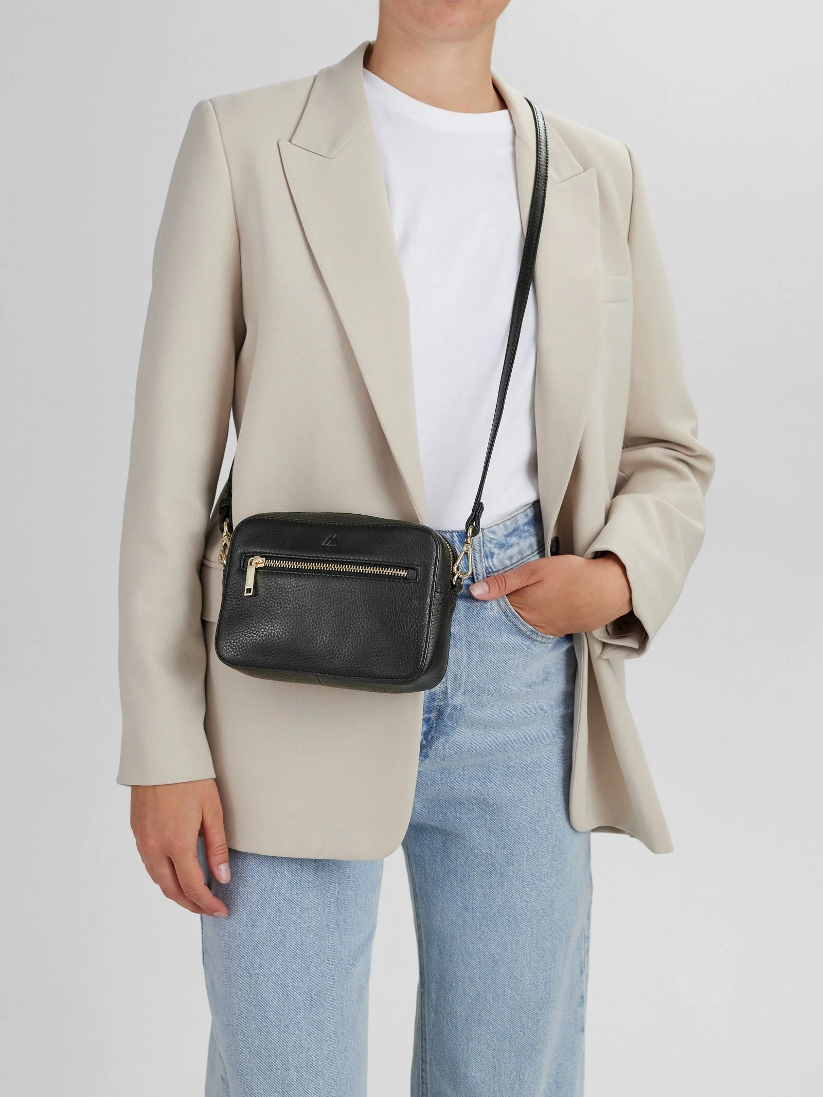 EleaMBG Crossbody Bag, Grain - Image 3