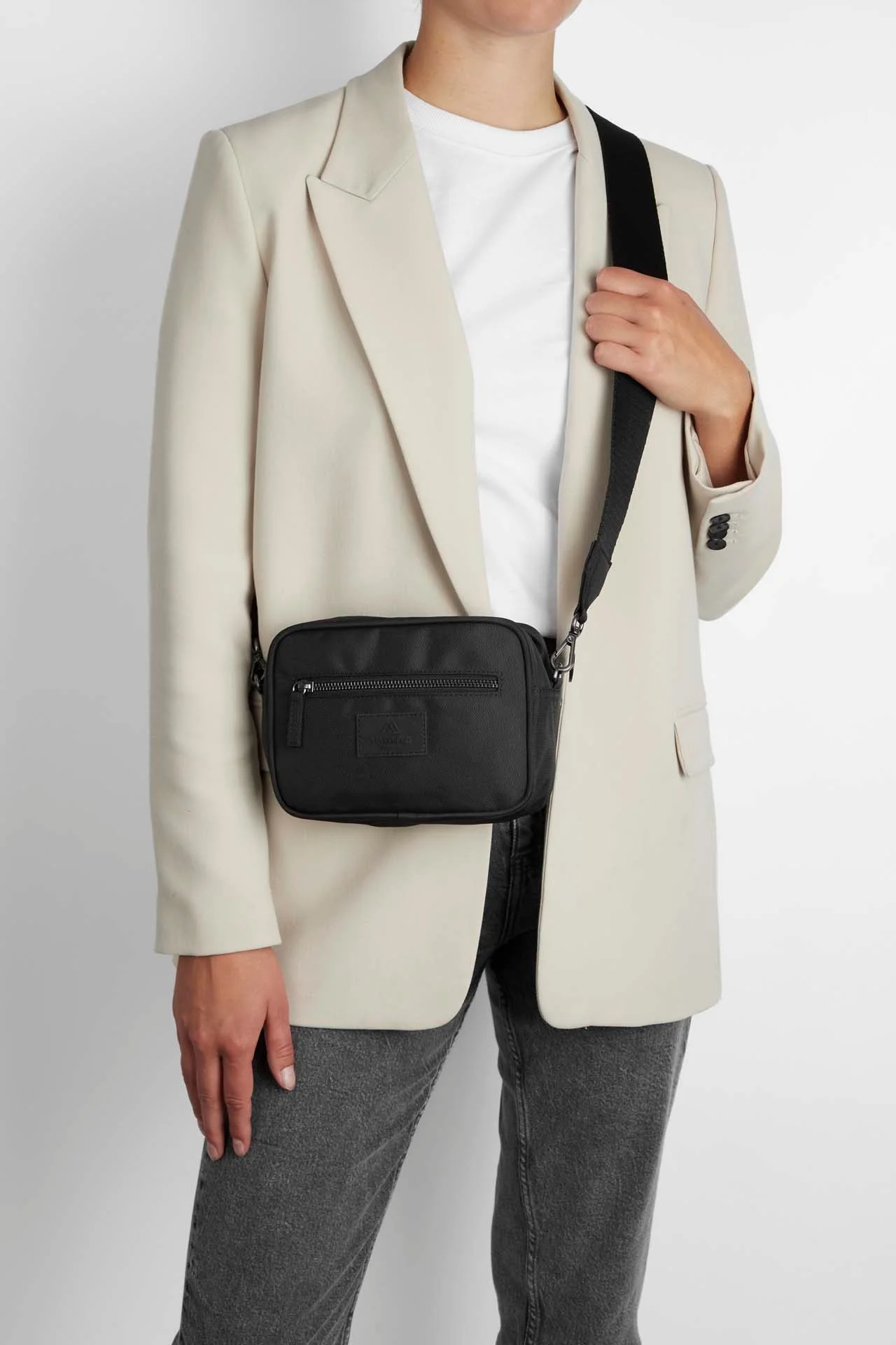 EleaMBG Crossbody Bag, Recycled - Image 3