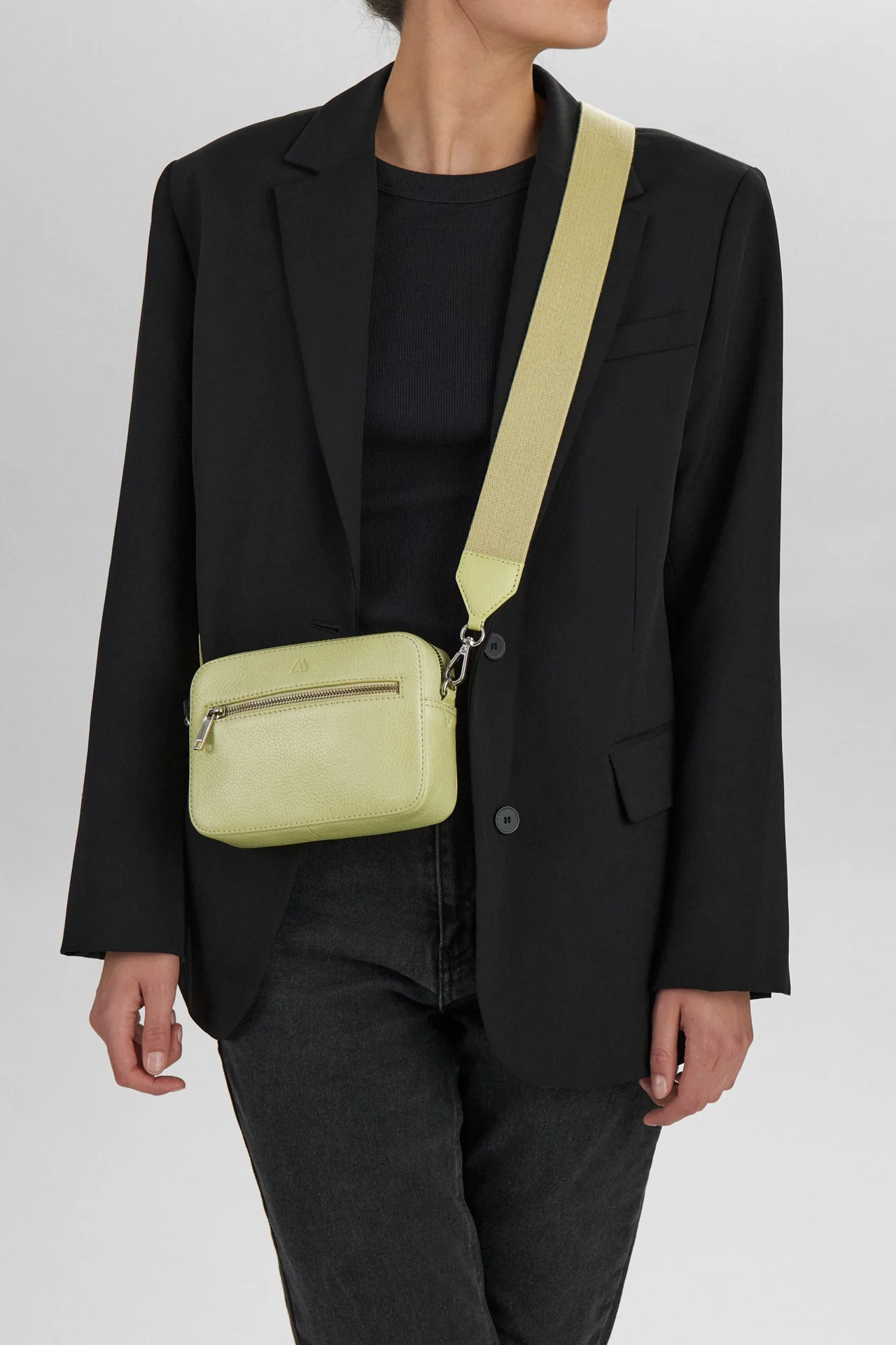 EleaMBG Crossbody Bag, Grain - Image 2