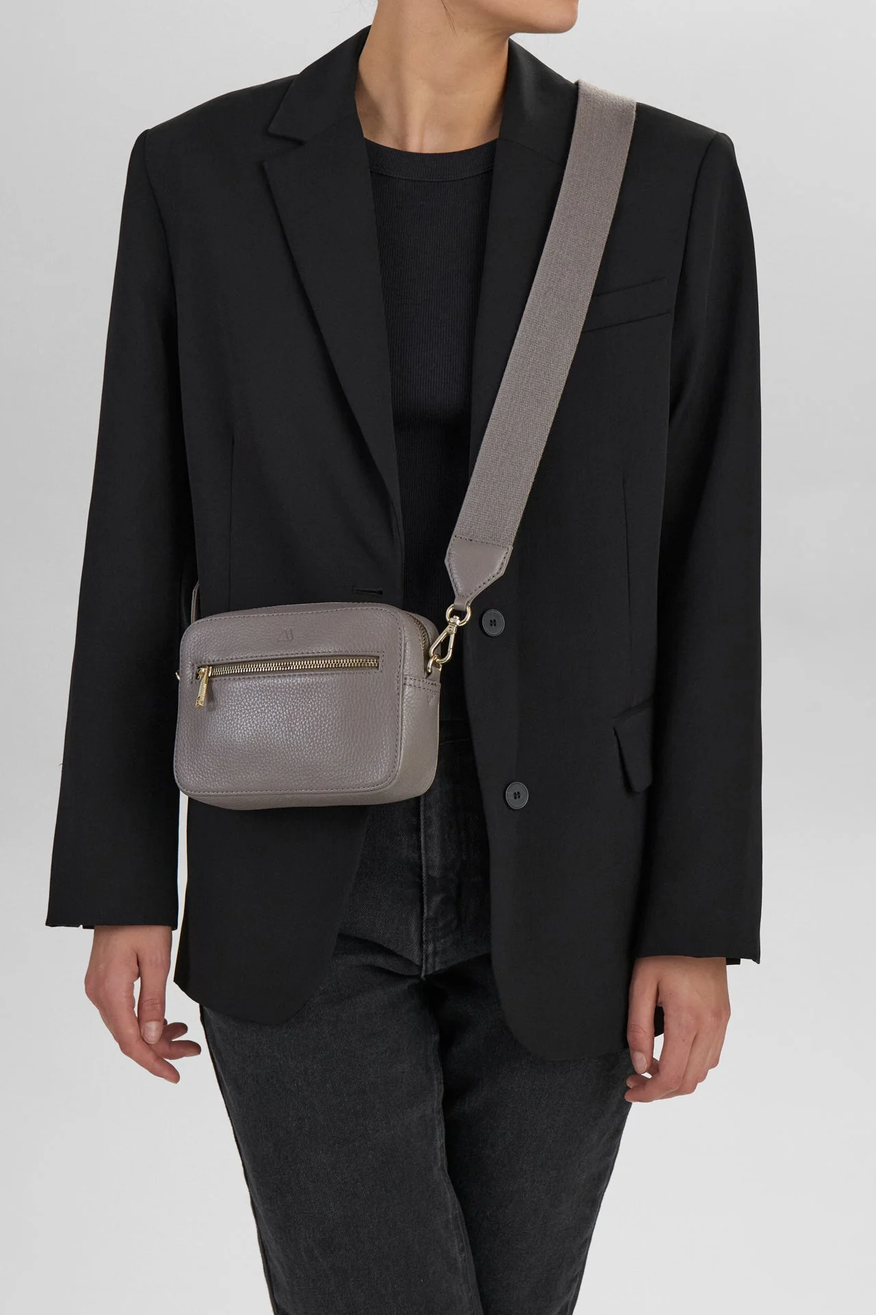 EleaMBG Crossbody Bag, Grain - Image 5