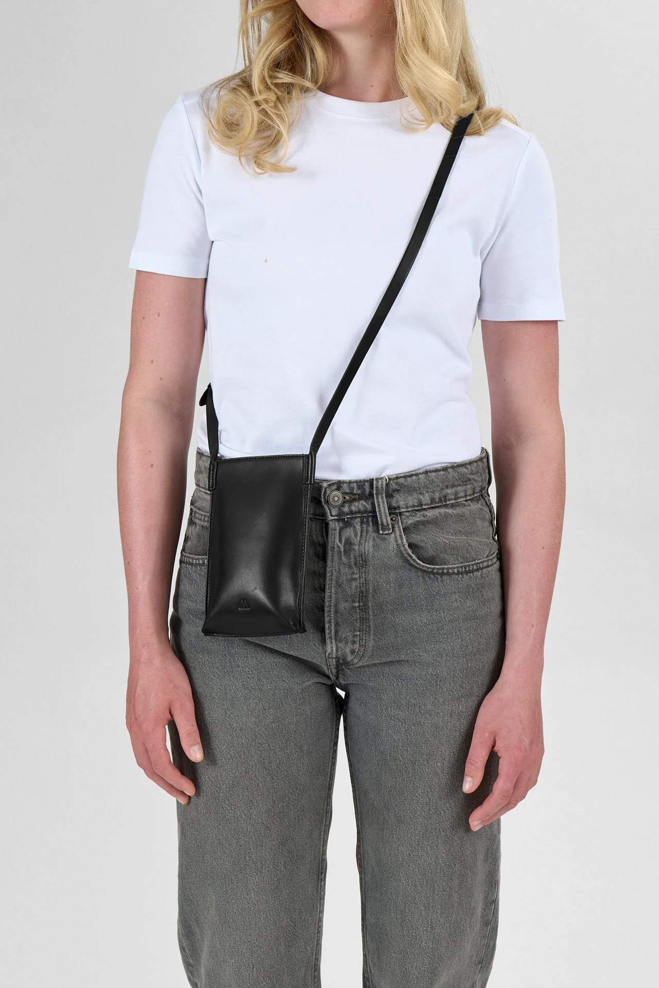 ElvaMBG Phone Bag, Antique - Image 3