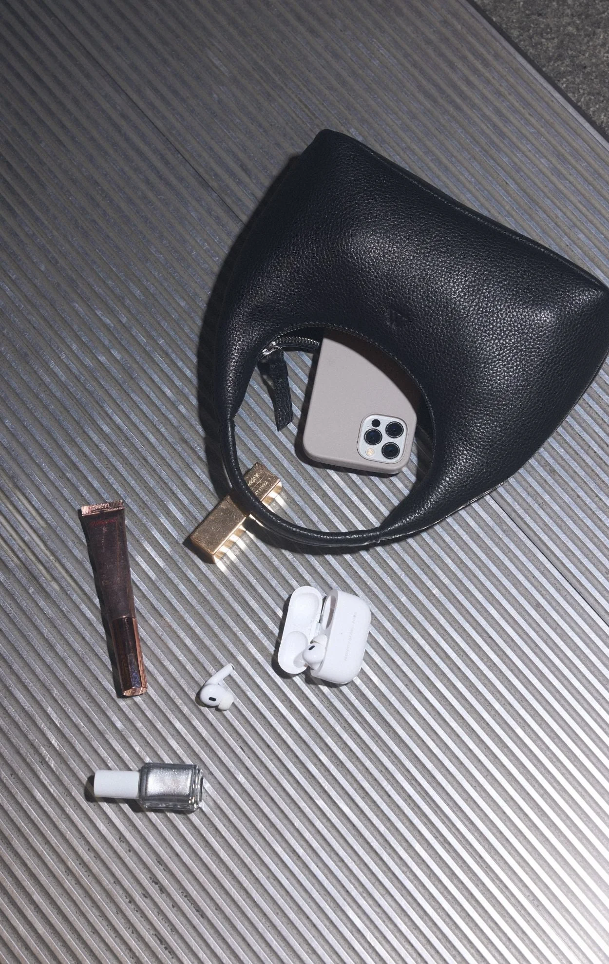 HaymaMBG Handbag, Grain - Image 3