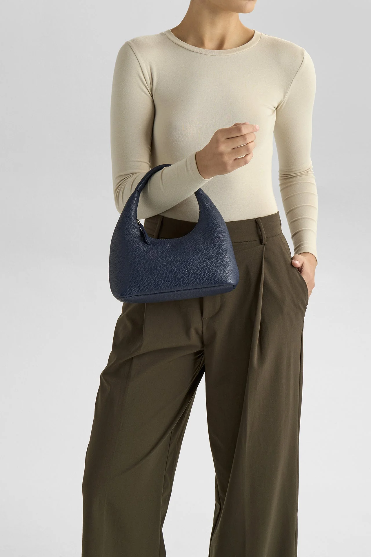 HaymaMBG Handbag, Grain - Image 2