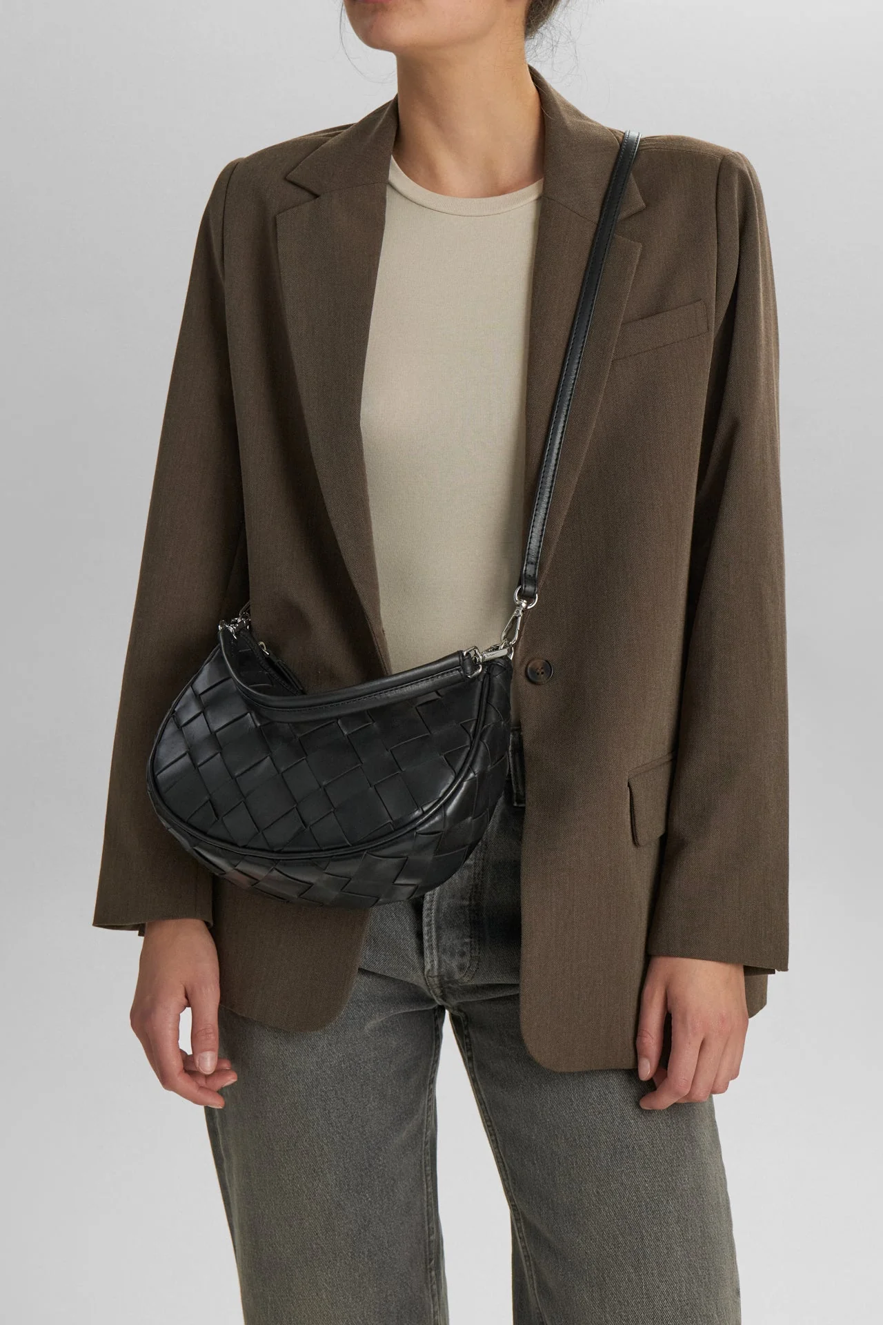 HeliaMBG Crossbody Bag, Antique Woven - Image 4