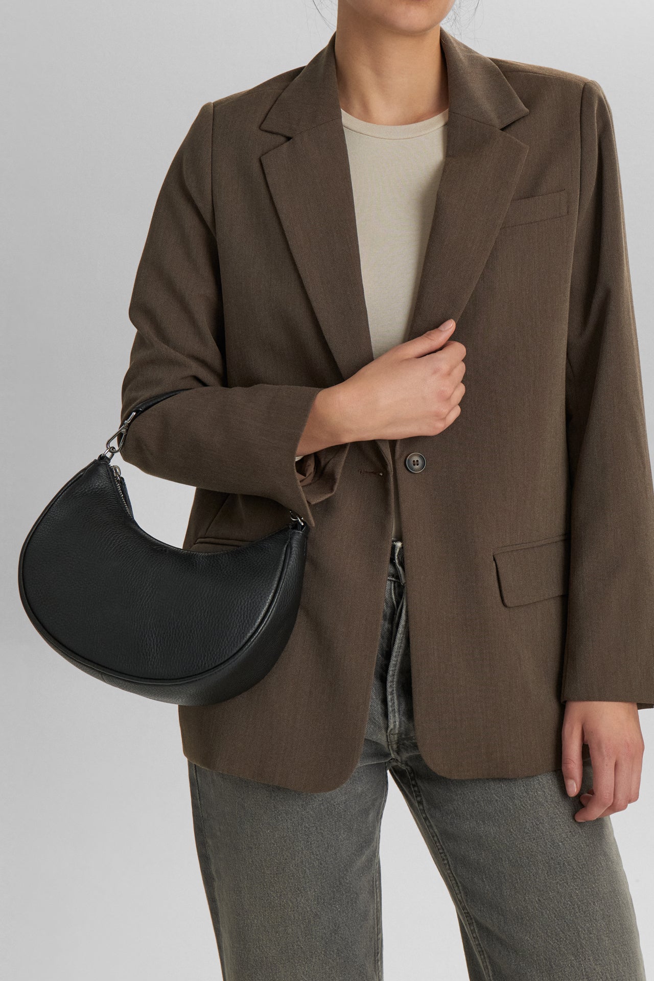HeliaMBG Crossbody Bag, Grain - Image 2