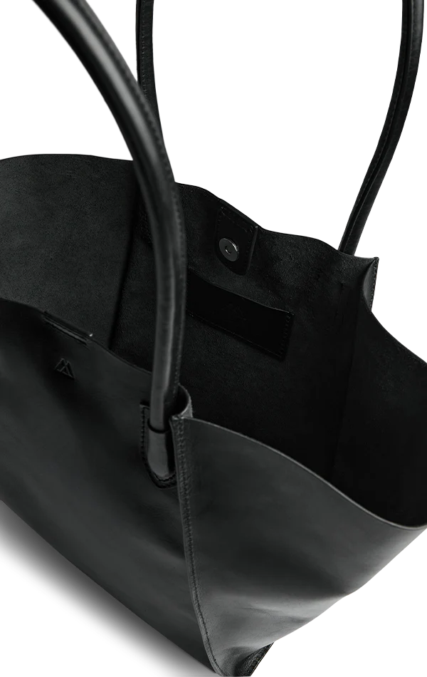 IlsaMBG Shopper, Antique - Image 7