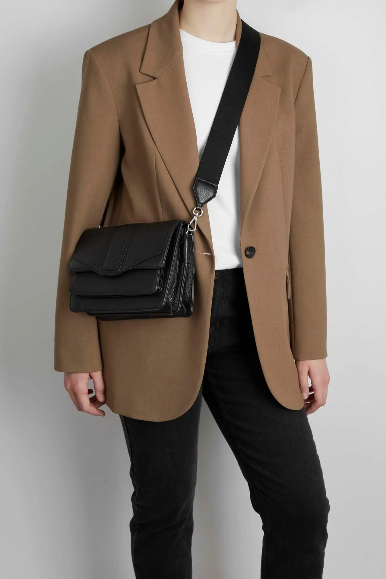 JaneMBG Crossbody Bag, Grain - Image 4