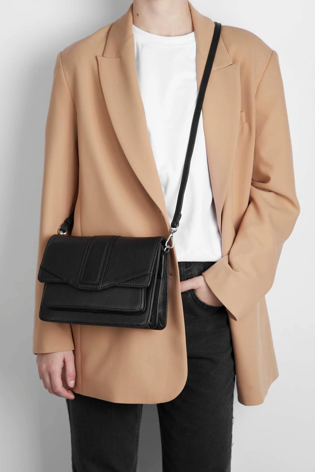JaneMBG Crossbody Bag, Grain - Image 4