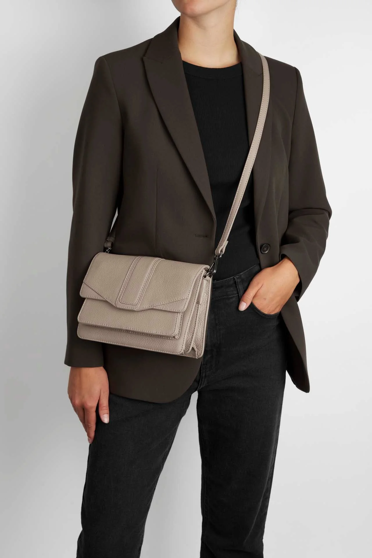 JaneMBG Crossbody Bag, Grain - Image 2