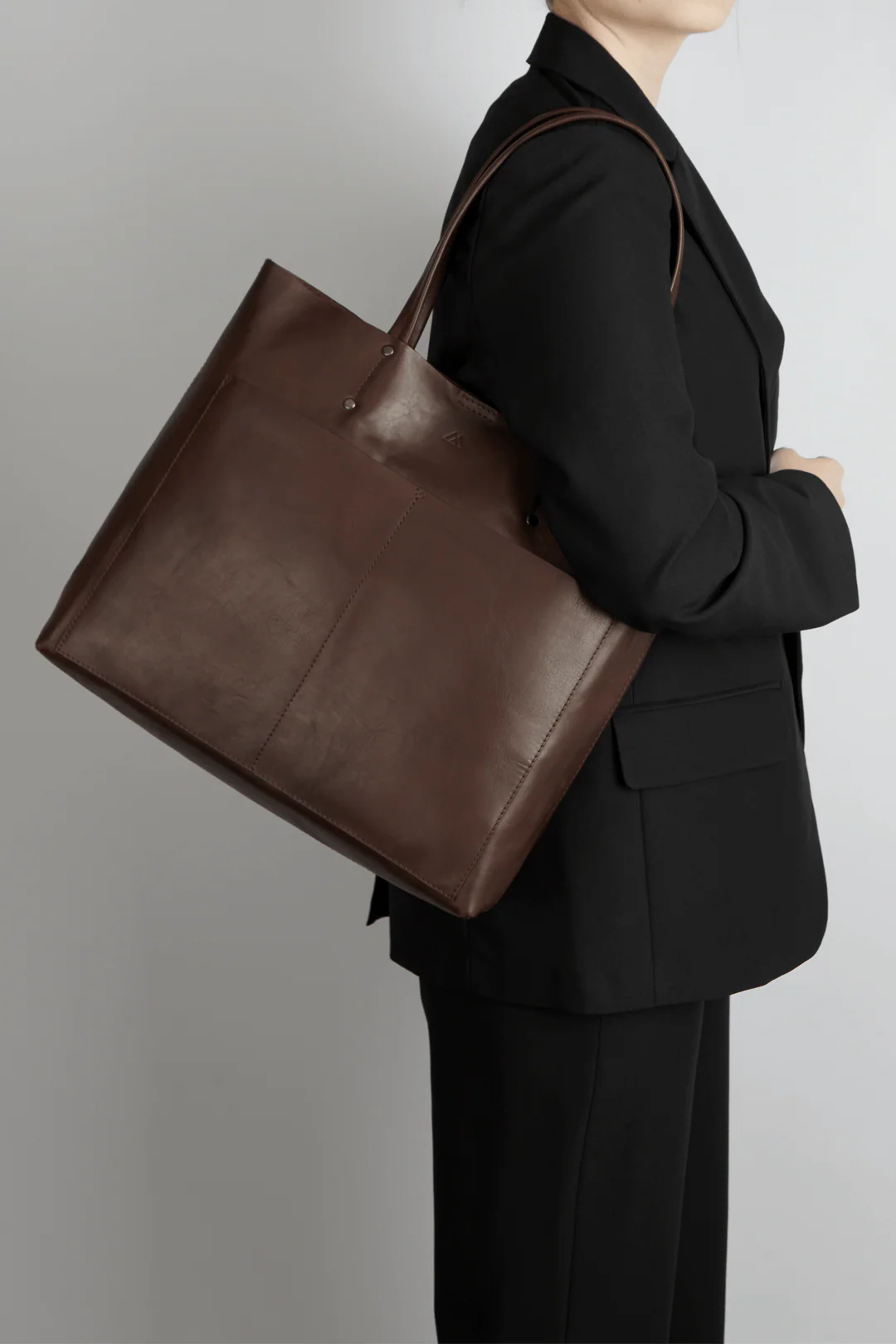 JaydaMBG Shopper, Antique - Image 4