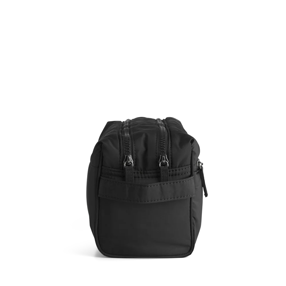 JosephineMBG Large Toiletry Bag, Recycled, Mega Puffer - Image 4
