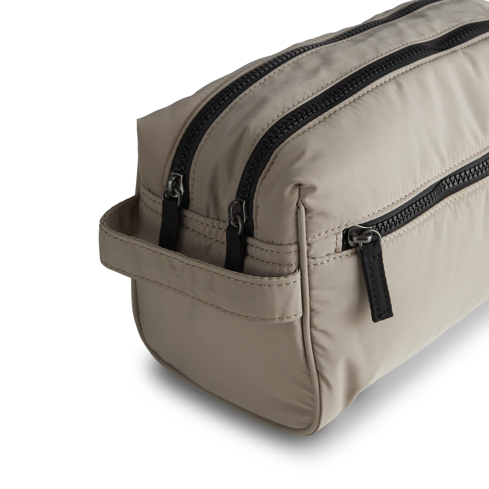 JosephineMBG Large Toiletry Bag, Recycled, Mega Puffer - Image 5