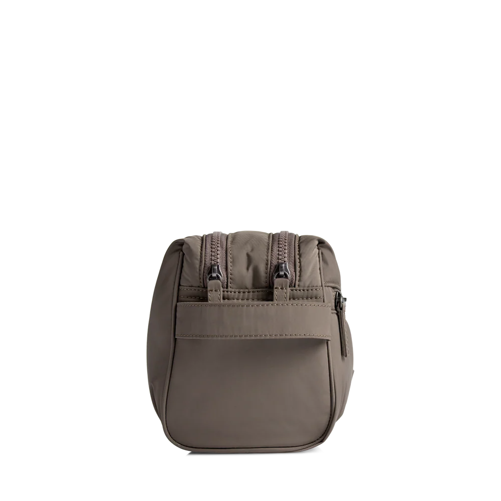 JosephineMBG Large Toiletry Bag, Recycled - Image 5