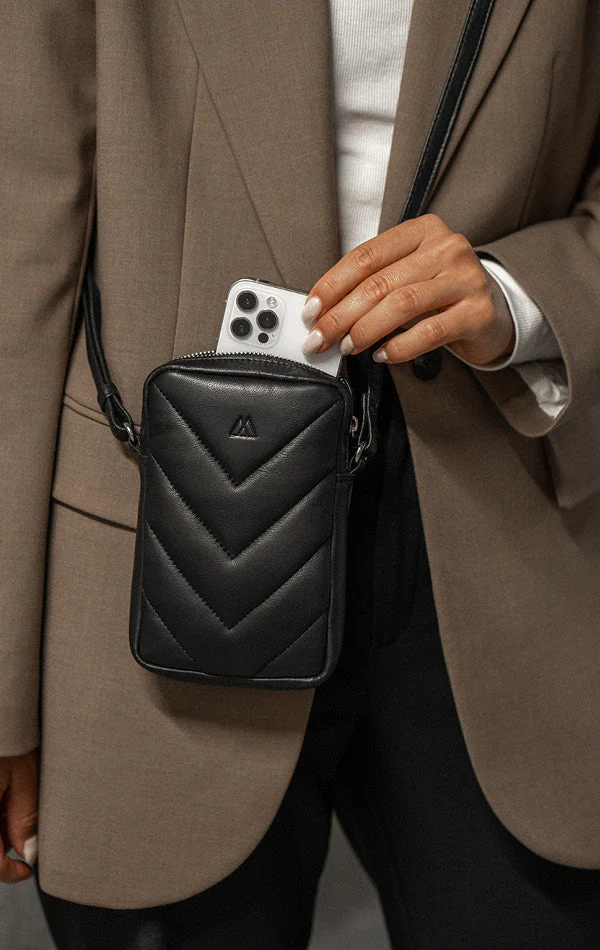 LeiaMBG Mobile Case, XL Arrow Puffer - Image 3