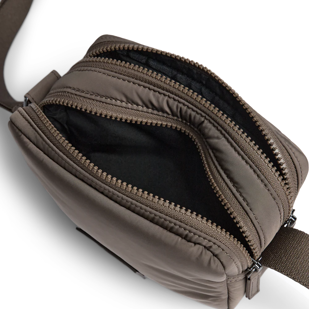 LessMBG Crossbody Bag, Recycled - Image 7
