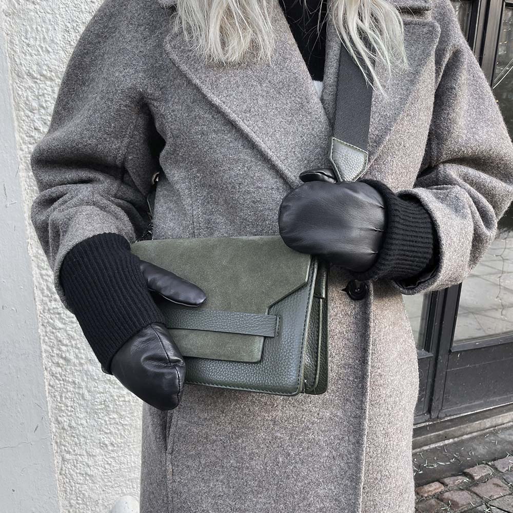 MaudeMBG Mittens - Image 3
