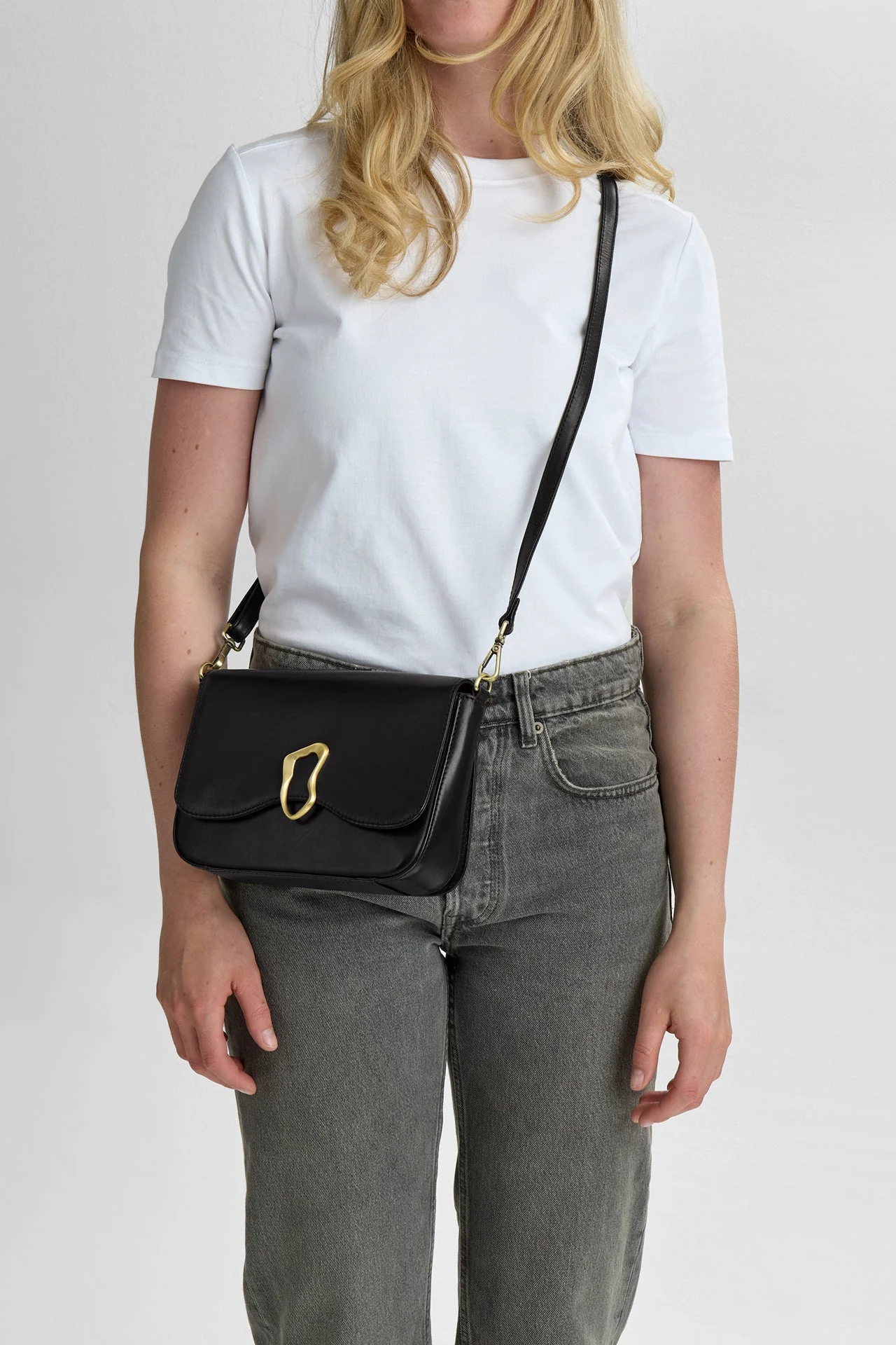MorganaMBG Crossbody Bag, Antique - Image 3