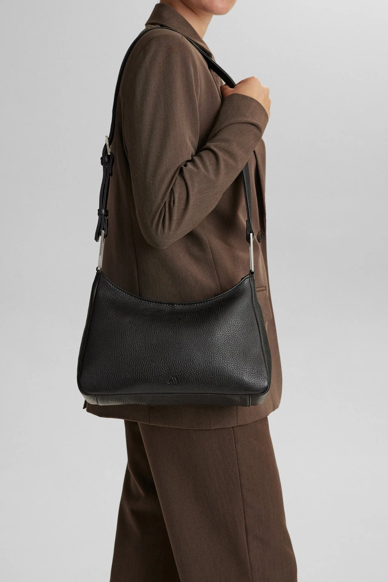 NuriaMBG Crossbody Bag, Grain - Image 5
