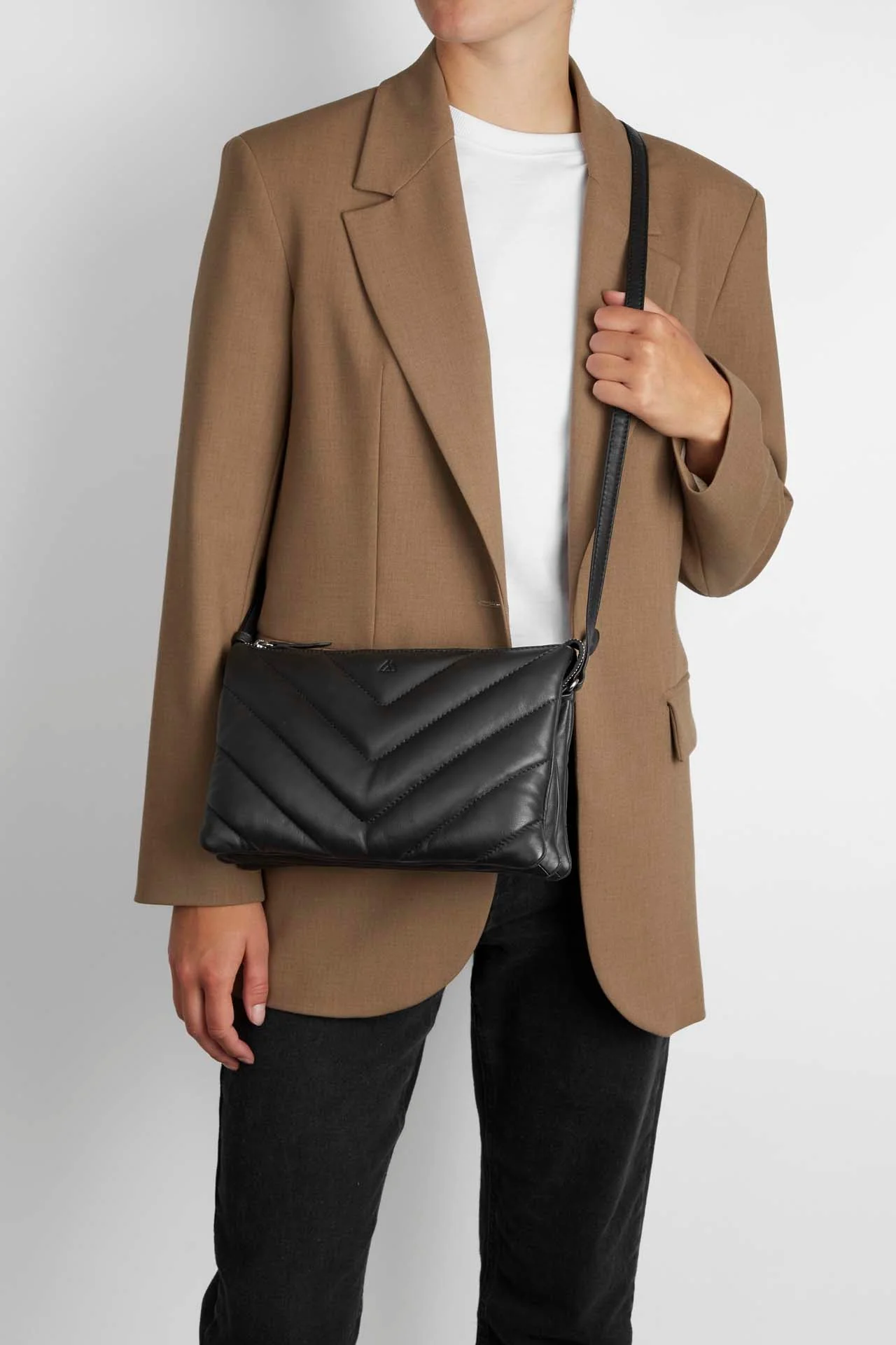 PaytonMBG Crossbody Bag, XL Arrow - Image 3