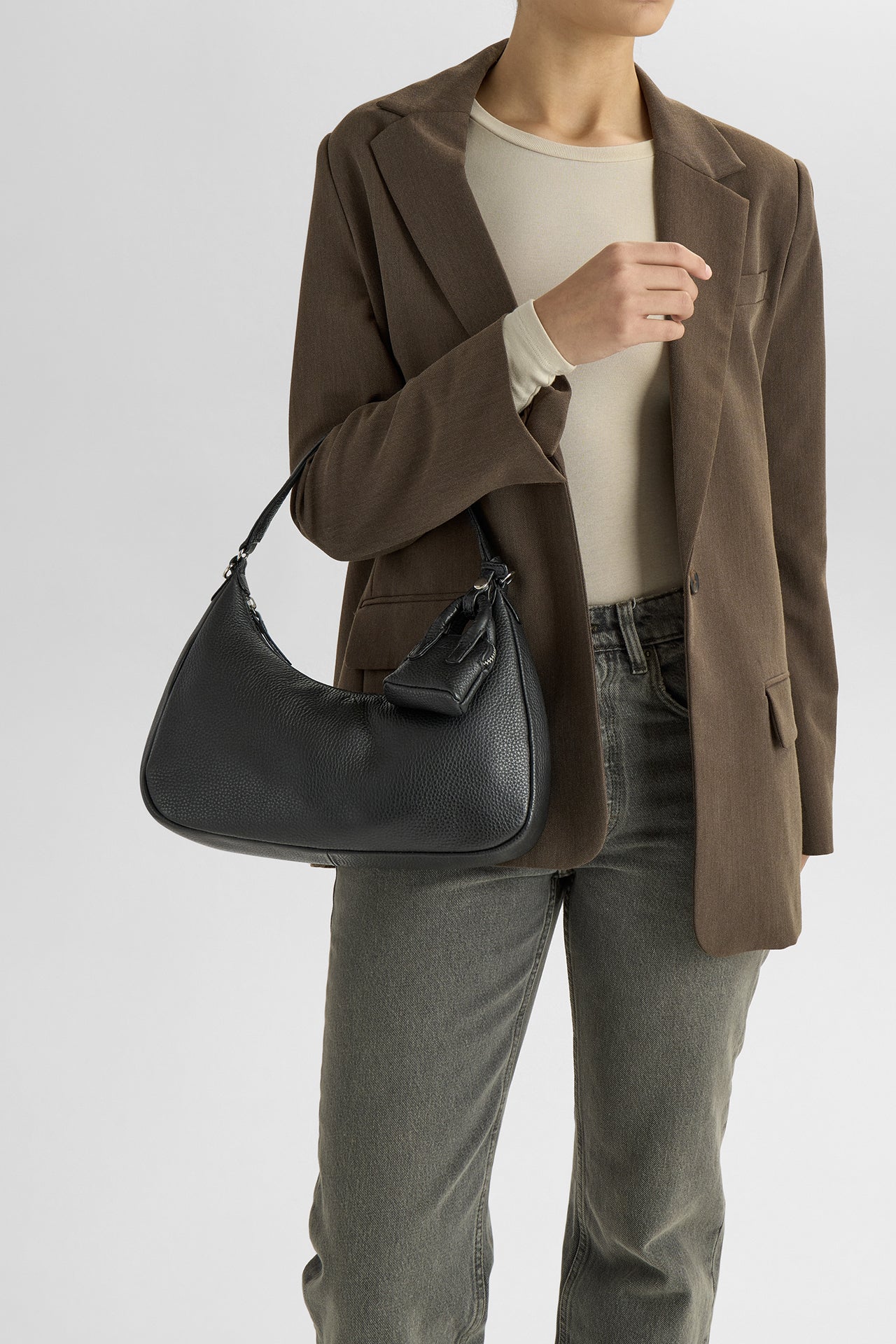 QuincyMBG Crossbody Bag, Grain - Image 2
