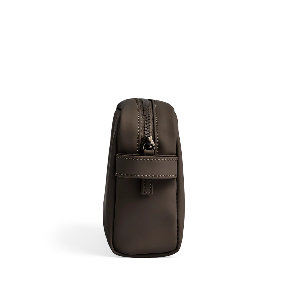 RefreshMBG Toiletry Bag, Rubber - Image 3