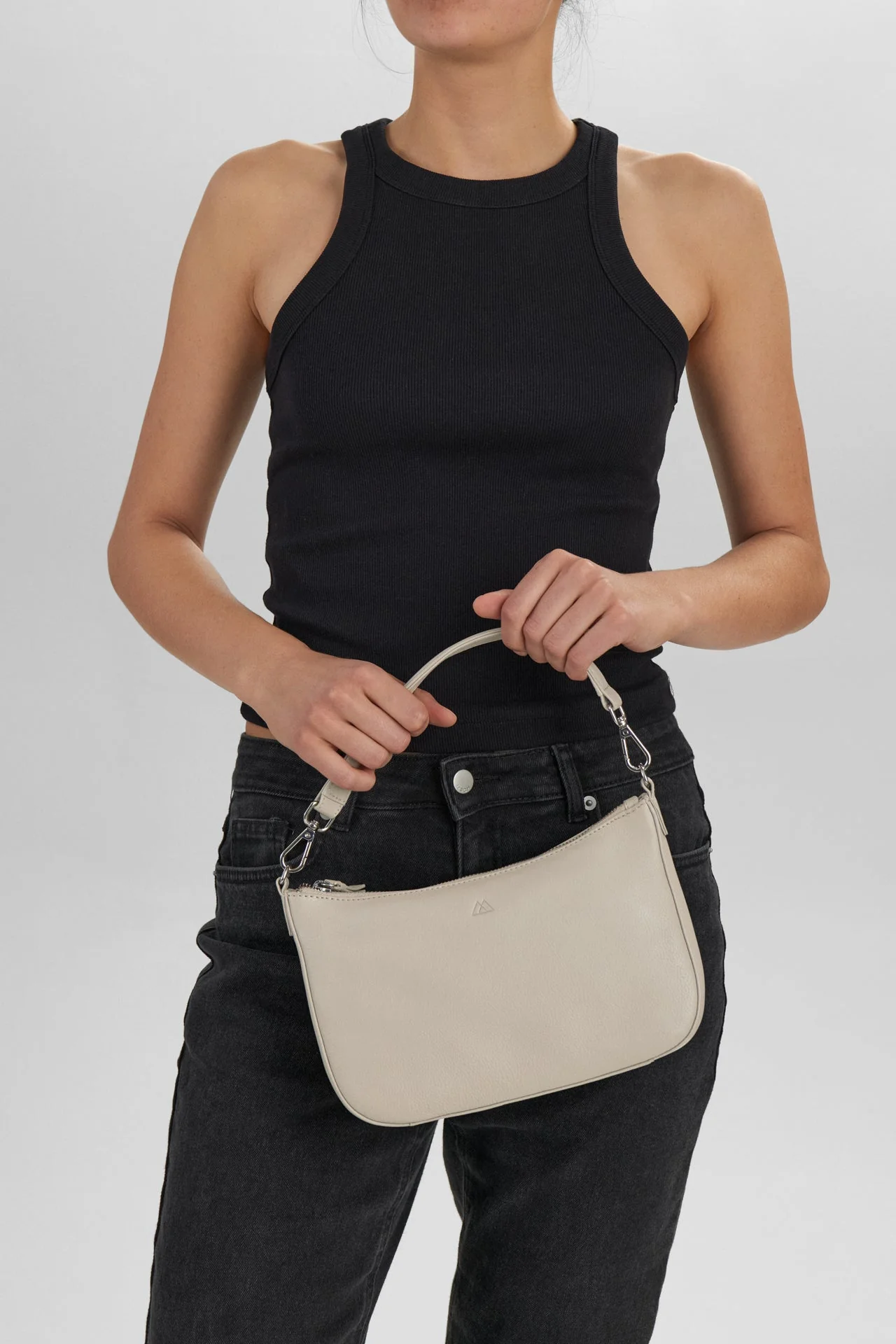 RemonaMBG Crossbody Bag - Image 3