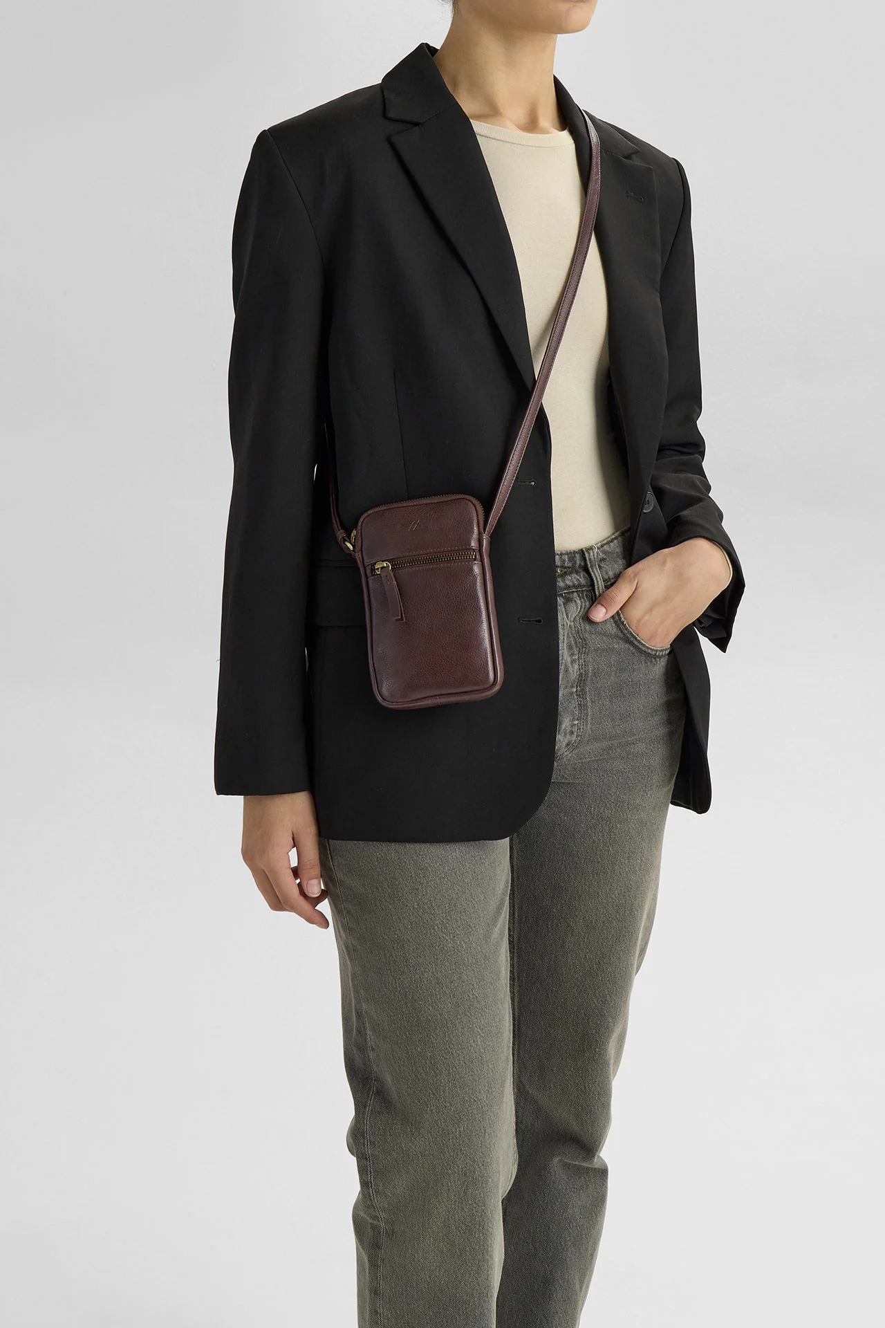 RiverMBG Phone bag, Soft Vintage - Image 2