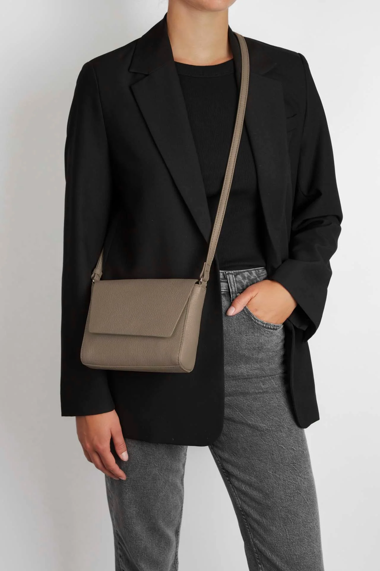 SaigeMBG Crossbody Bag, Grain - Image 2