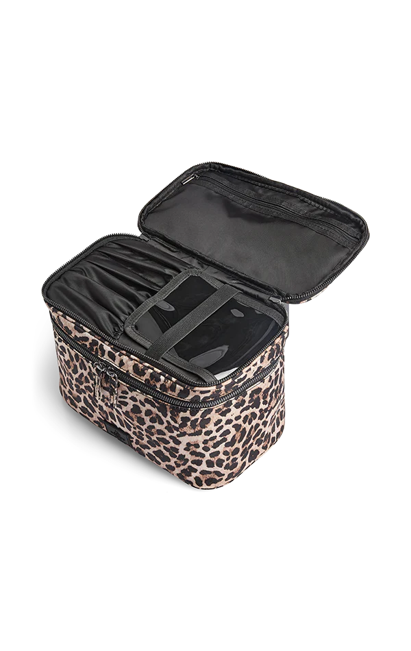 TreasureMBG Toiletry Bag, Recycled - Image 5
