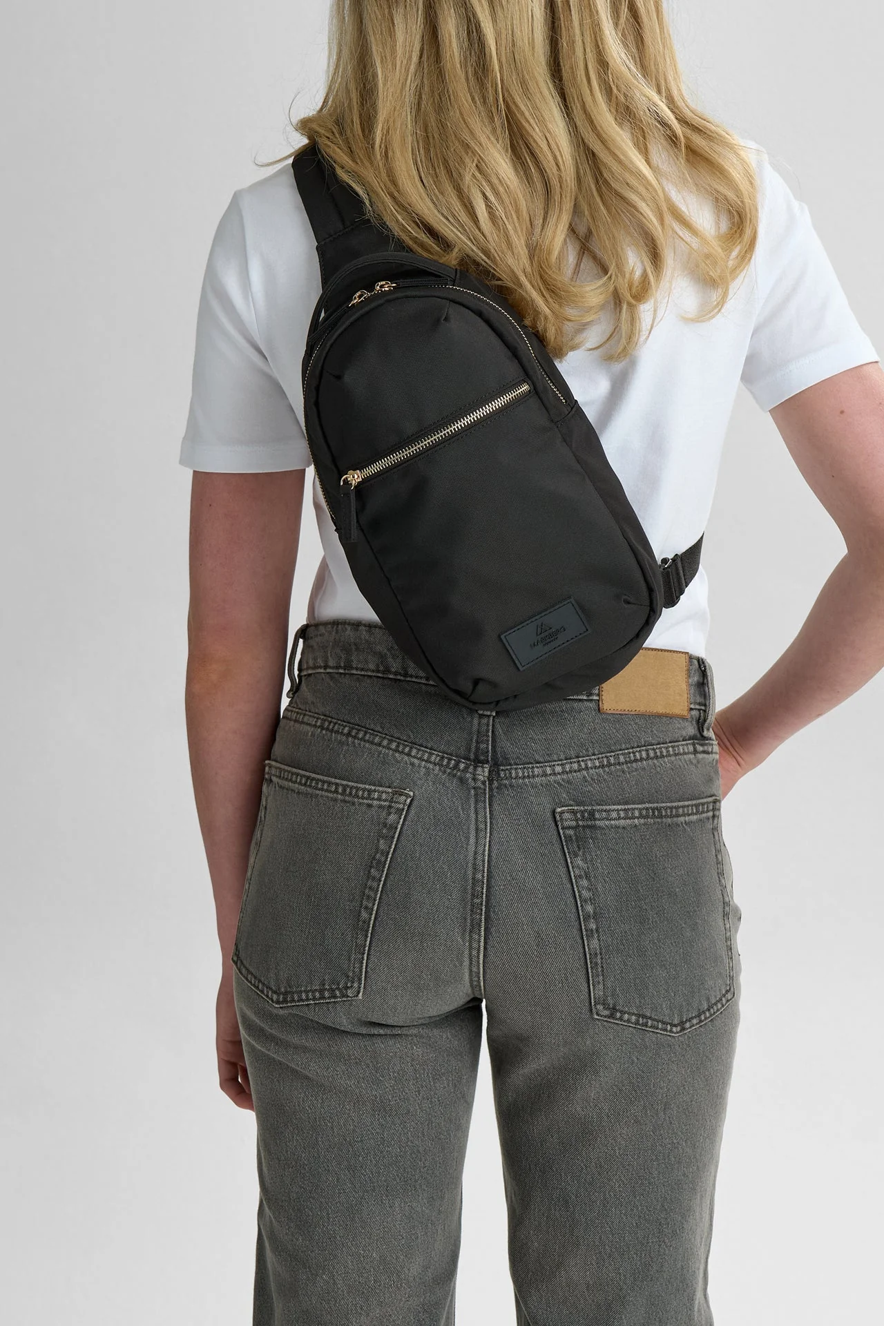 TrekMBG Sling Bag, Recycled - Image 2