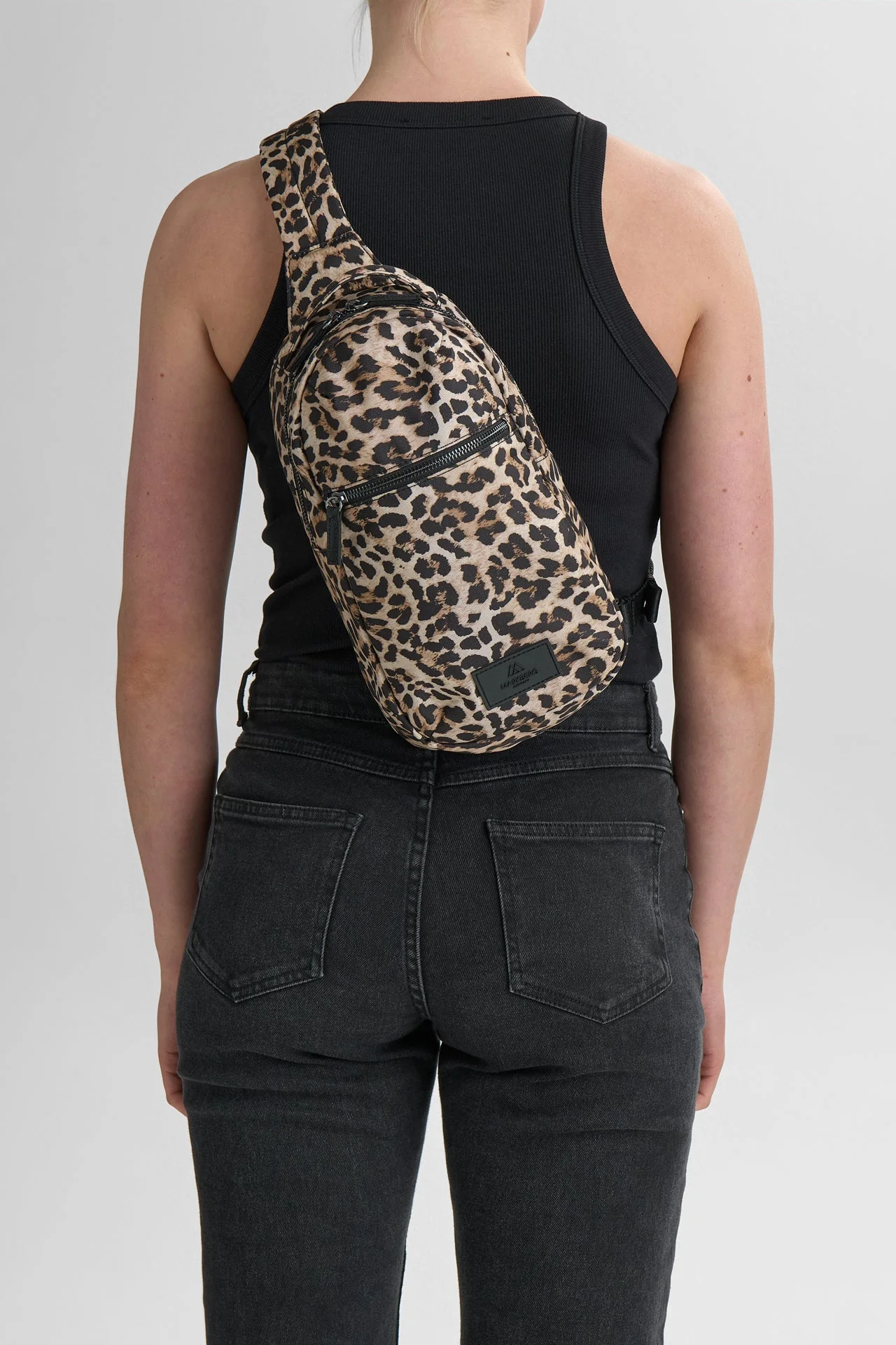 TrekMBG Leopard Sling Bag, Recycled - Image 4