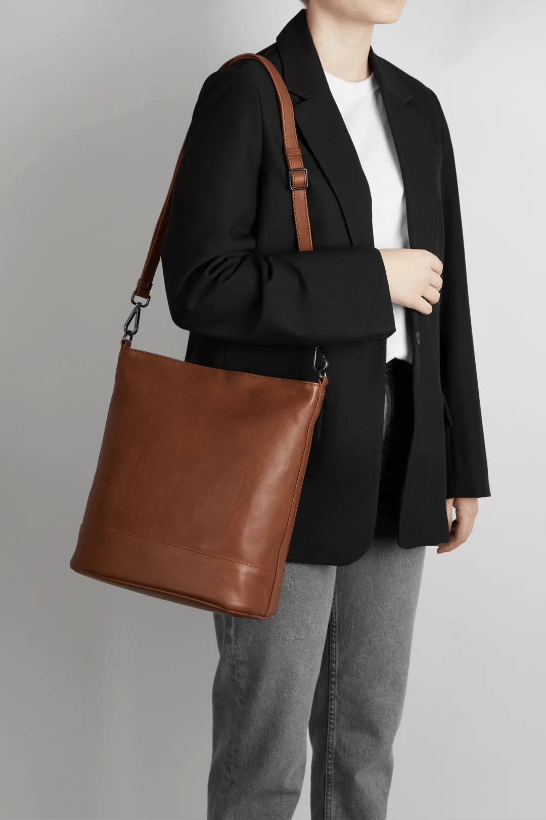 UlrikaMBG Bag, Antique - Image 3