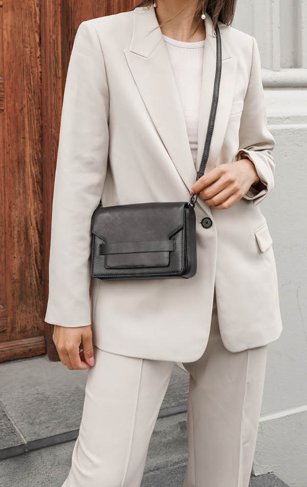 VanyaMBG Crossbody Bag, Grain - Image 3