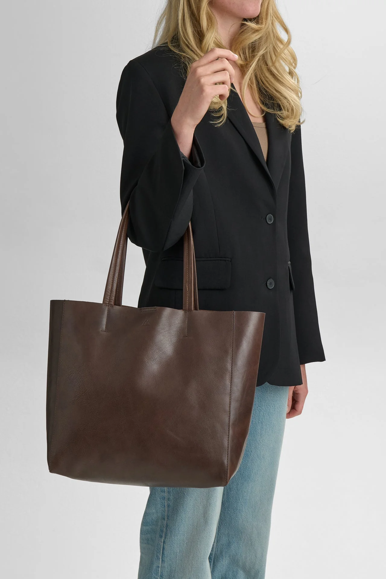 ZarahMBG Shopper, Antique - Image 2